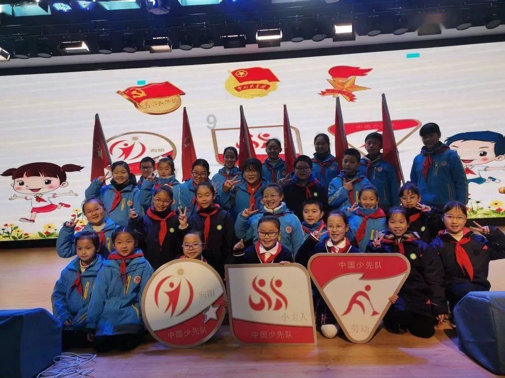 女性买房猛增，原因何在？游戏画面